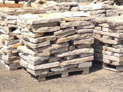 Retaining wall stone